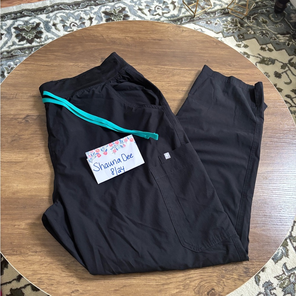 Figs FREEx scrub bottoms